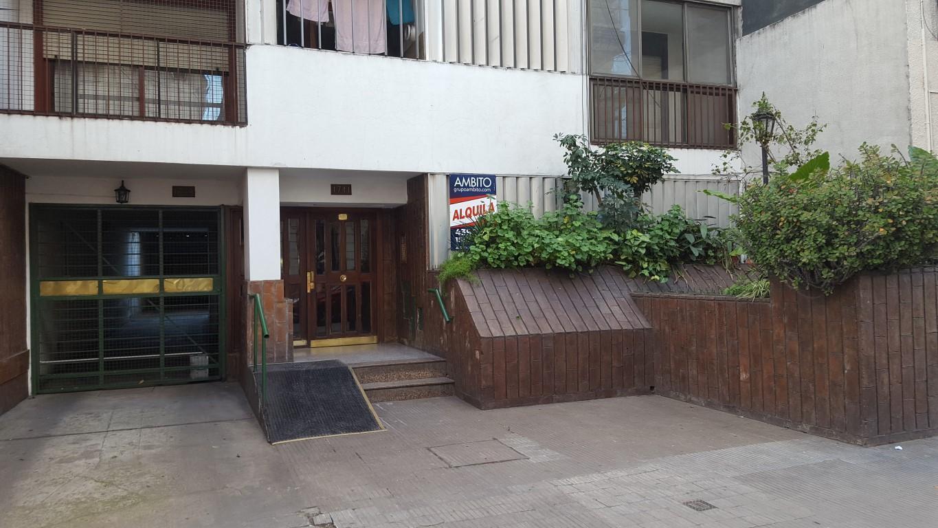 Venta Departamento 3 dormitorios Patio y Cochera Planta Baja Apto Credito Mitre/ Pellegrini Rosario