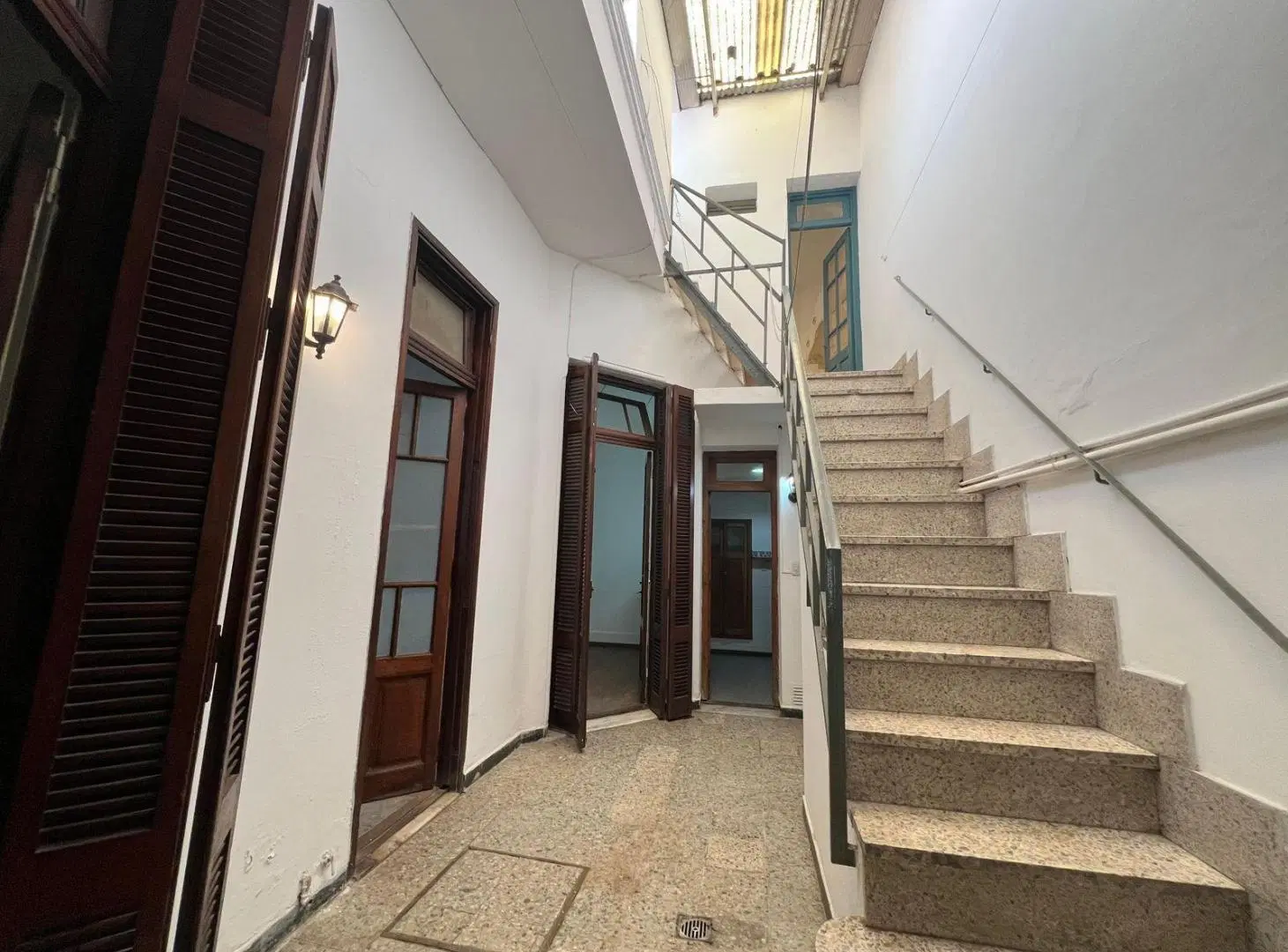 Venta Casa 3 dormitorios PH antigua Funcional Rosario Ideal uso comercial profesional instituciones 4