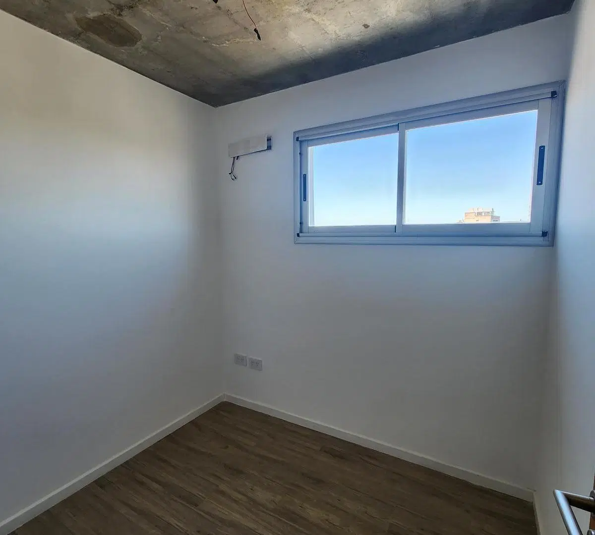 Alquiler Departamento Rosario 1 dormitorio más comodín Pichincha Balcón Frente Gas 2