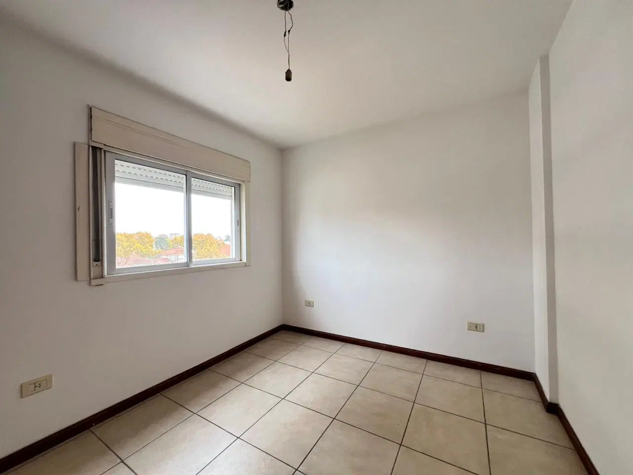 Alquiler Departamento Semipiso Rosario 2 dormitorios Pichincha con balcón al frente 3