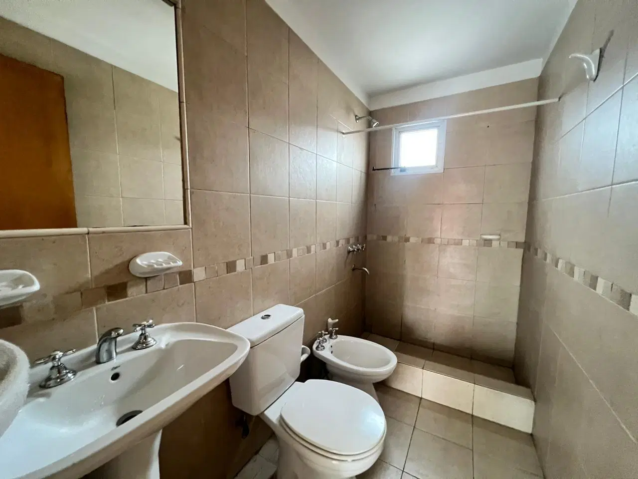 Alquiler Departamento Semipiso Rosario 2 dormitorios Pichincha con balcón al frente 5