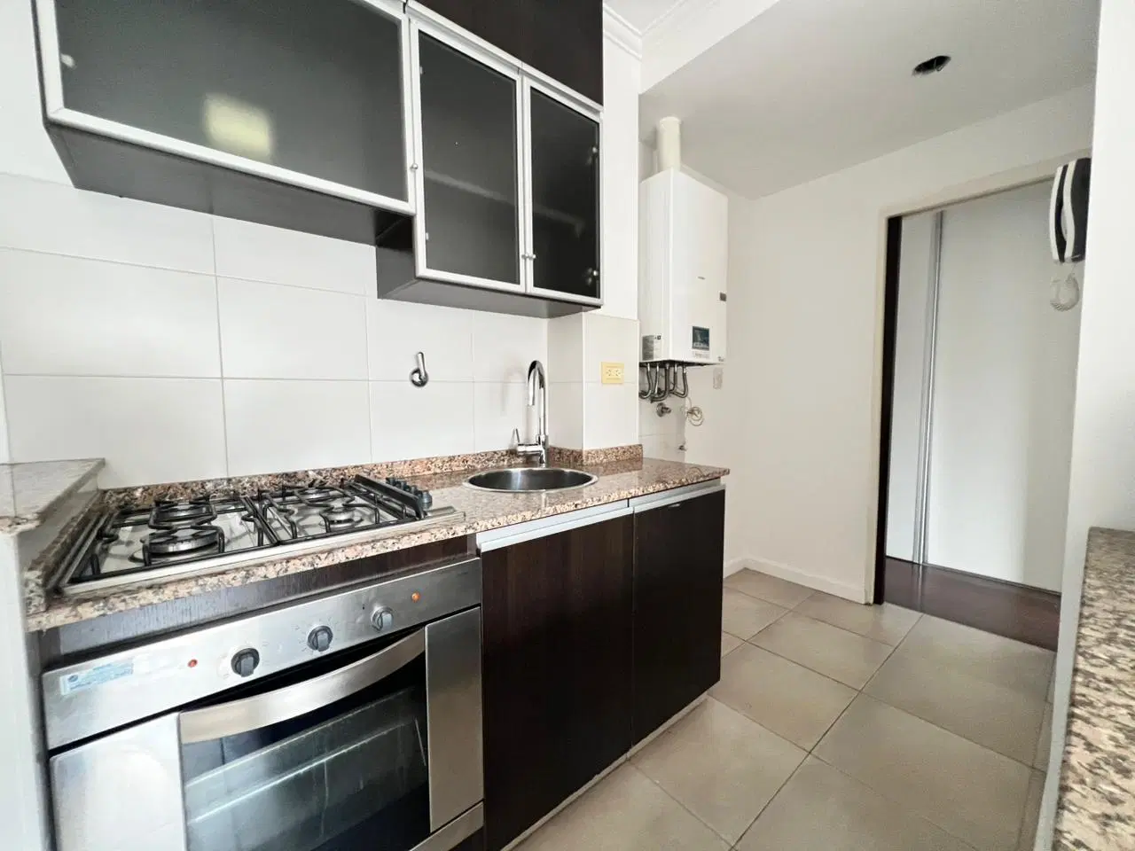 Alquiler Deptartamento Rosario 1 dormitorio Centro Impecable con balcón 2