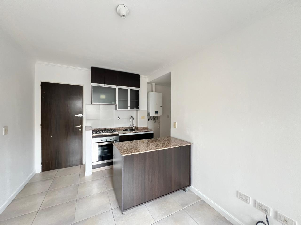 Foto de Alquiler Deptartamento Rosario 1 dormitorio Centro Impecable con balcón, imagen 5