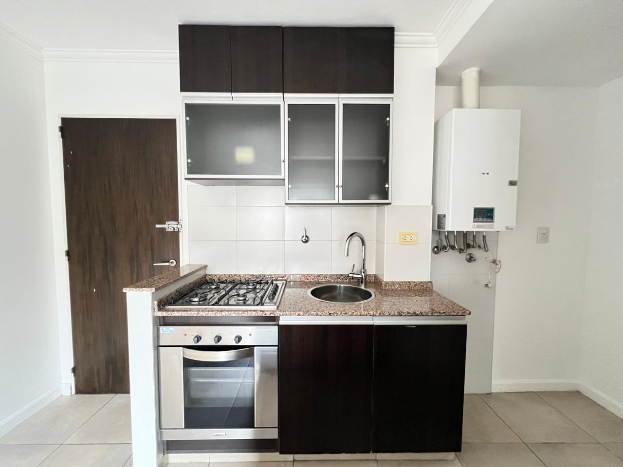 Foto de Alquiler Deptartamento Rosario 1 dormitorio Centro Impecable con balcón, imagen 5