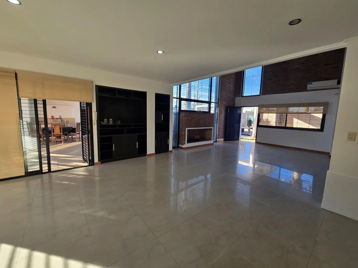 Los Nogales 2700. Moderna. Solida. Impecable, 3