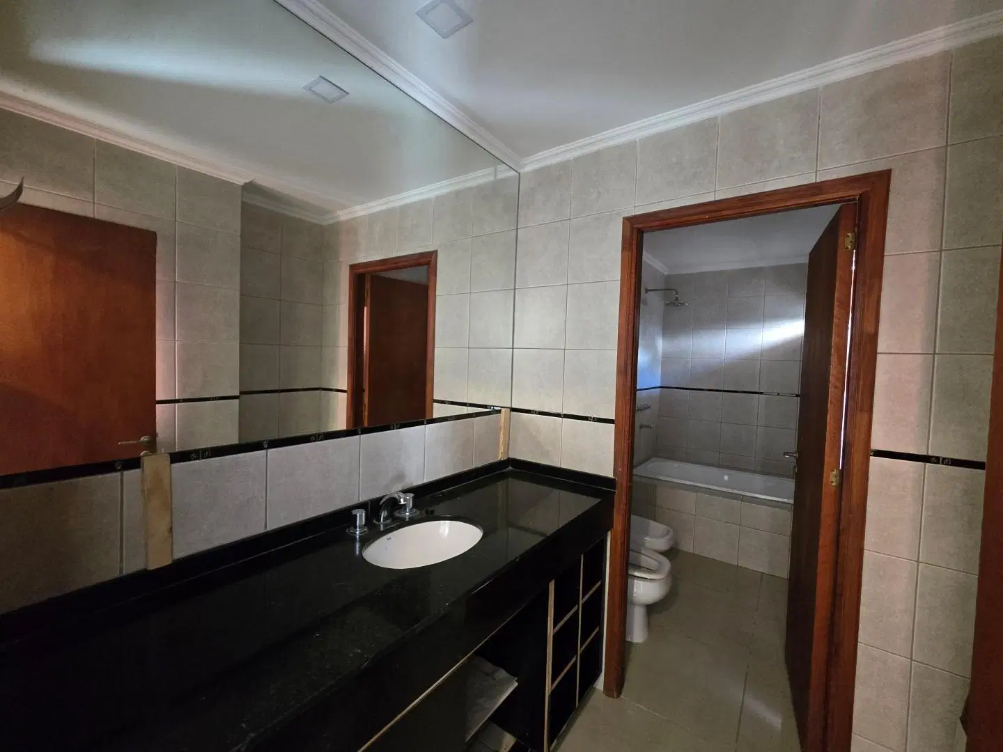 Los Nogales 2700. Moderna. Solida. Impecable, 8