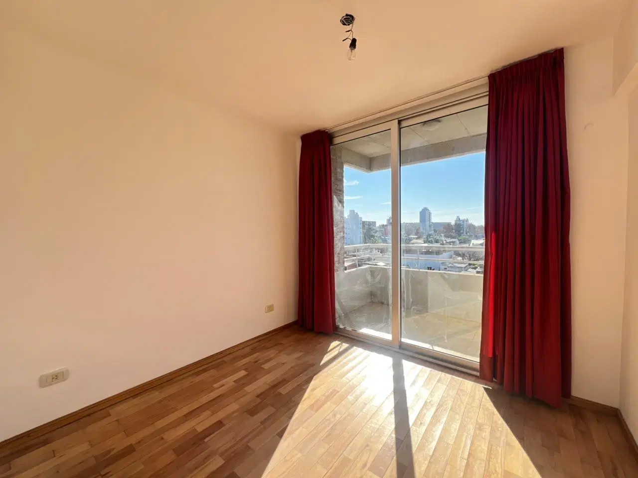 Alquiler Departamento Rosario 1 Dormitorio Arroyito 2 balcones luminoso 8