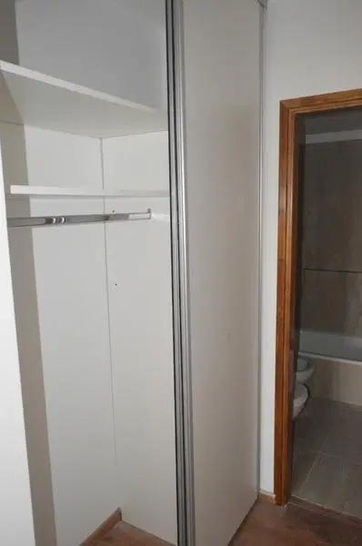Alquiler Departamento 2 Dormitorios 2 baños con Cochera Rosario Lourdes Semi nuevo 5