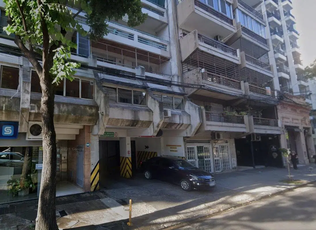 Venta Cochera Rioja / Italia Centro Rosario Amplia Seguridad - Opcion dos cocheras Oportunidad 2