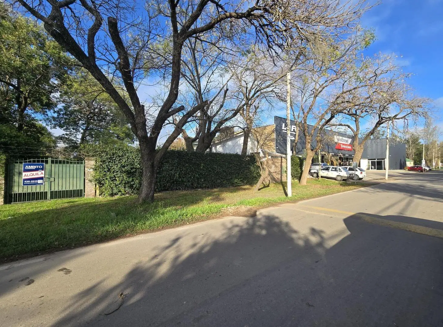 Venta Funes sobre Cordoba frente a dos calles Ruta 9 y San Jose - Locales Desarrollos Conctructoras 8