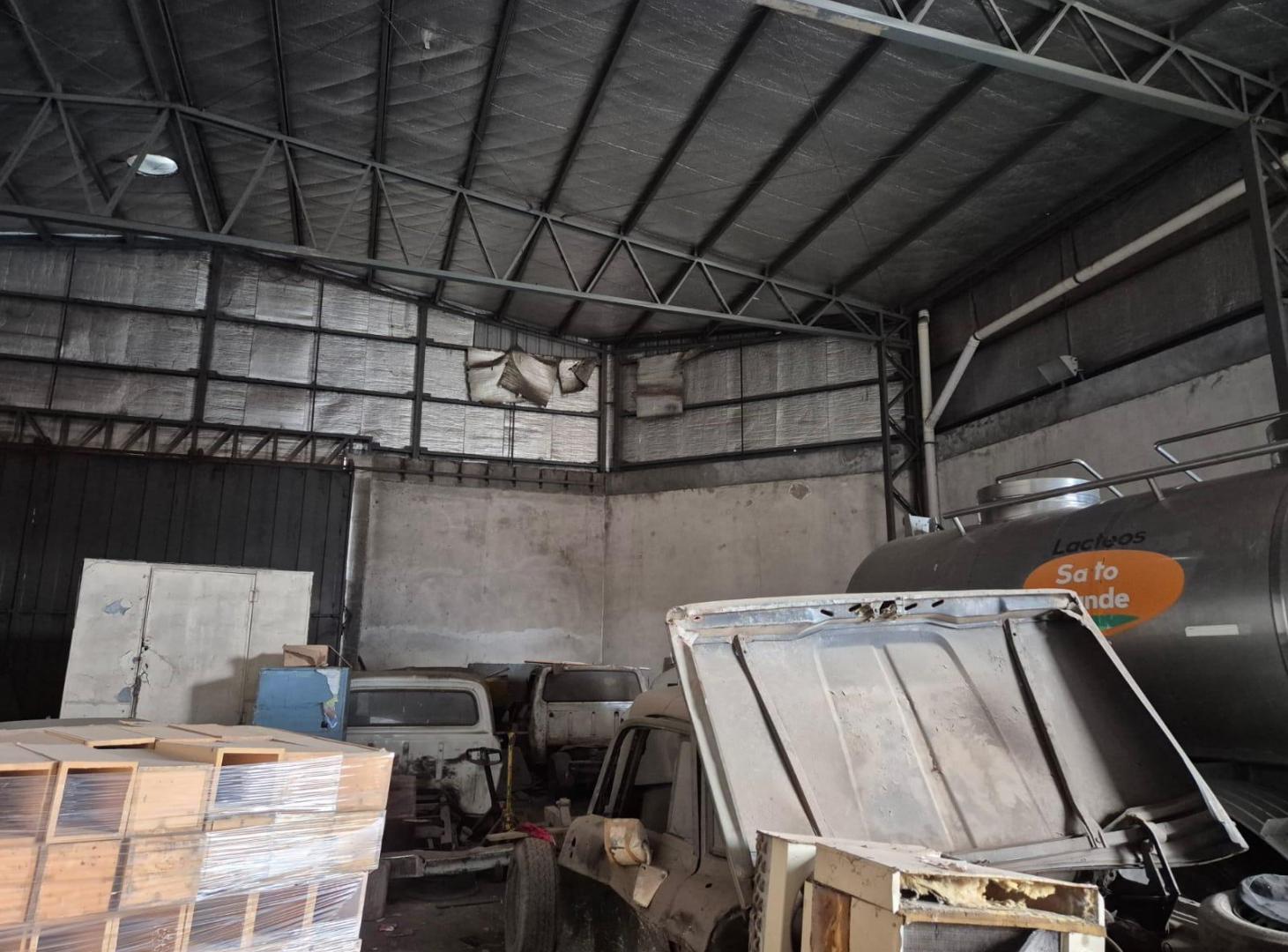 Foto de Alquiler galpón en esquina 650 m2 - Rosario, imagen 5