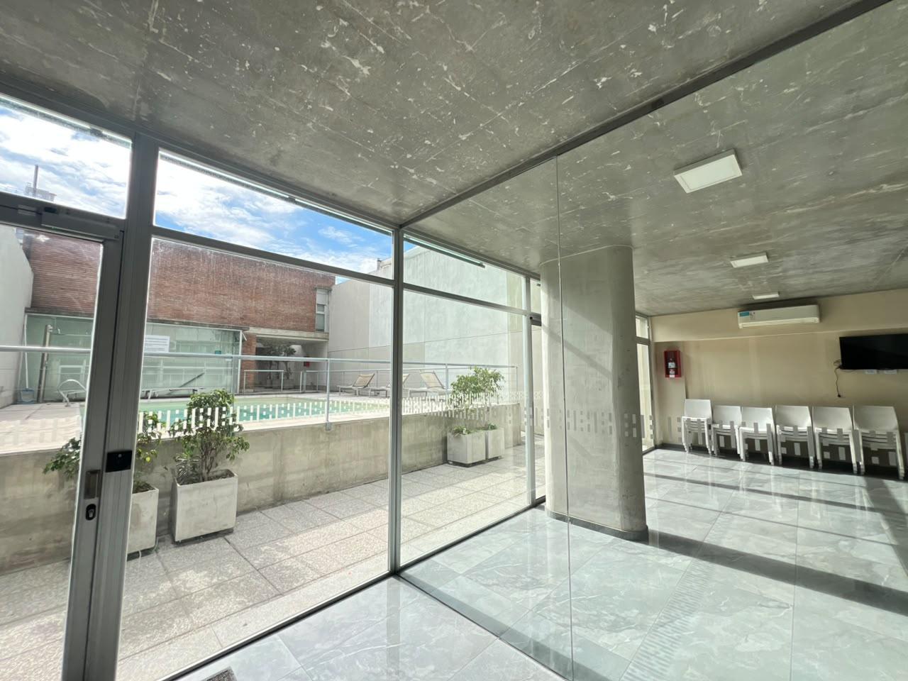 Foto de Alquiler Departamento Categoria Amplio amenities Piscina 2 Baños Lourdes Rosario Cordoba y Alvear, imagen 1