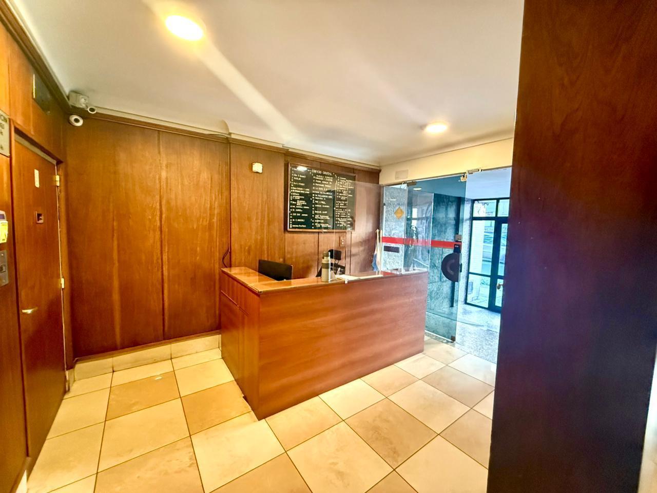 Foto de Venta 2 Oficinas juntas en Rosario Centro. Santa Fe y Corrientes. Al, imagen 1