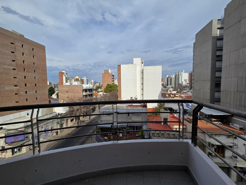Foto de Alquiler Departamento 1 Dormitorio Balcon Facultad Medicina UNR, imagen 2