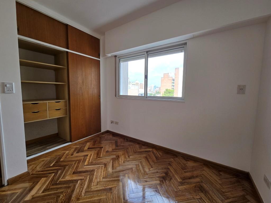 Foto de Alquiler Departamento 1 Dormitorio Balcon Facultad Medicina UNR, imagen 3