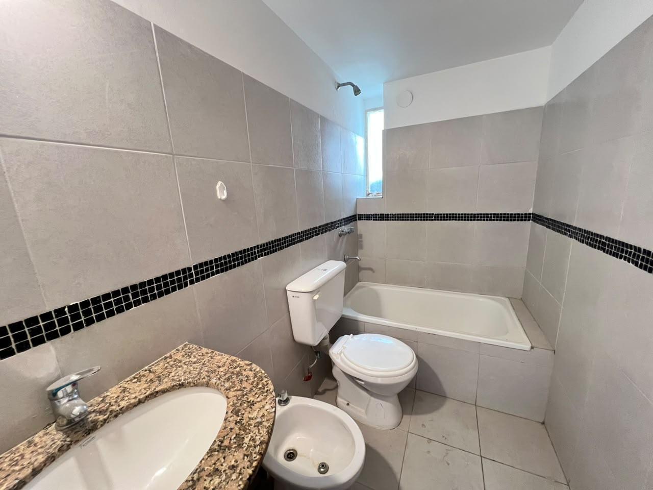 Foto de Venta Departamento Rosario 1 Dormitorio Doble Balcon Apto Credito, imagen 3