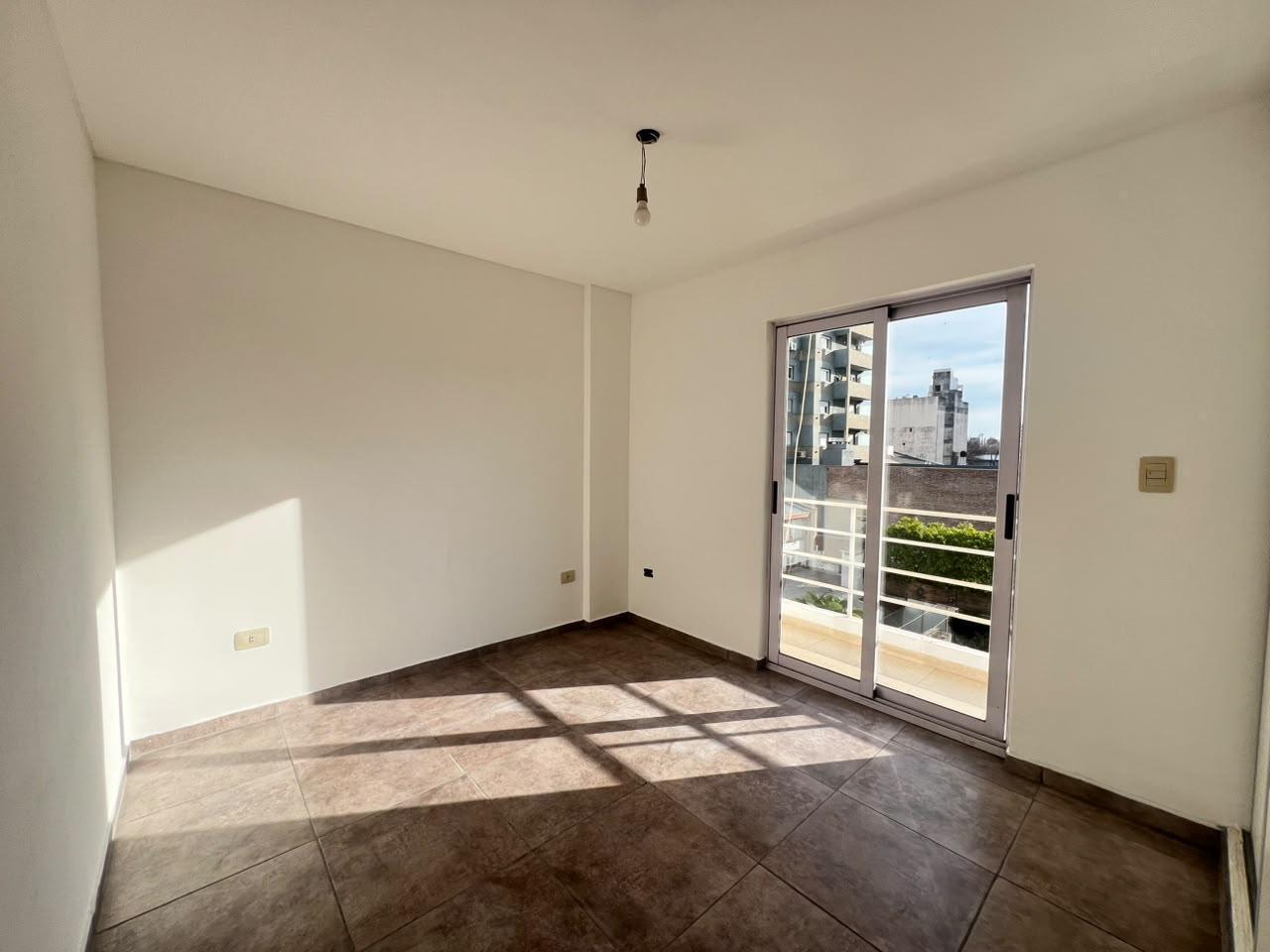 Foto de Venta Departamento Rosario 1 Dormitorio Doble Balcon Apto Credito, imagen 2