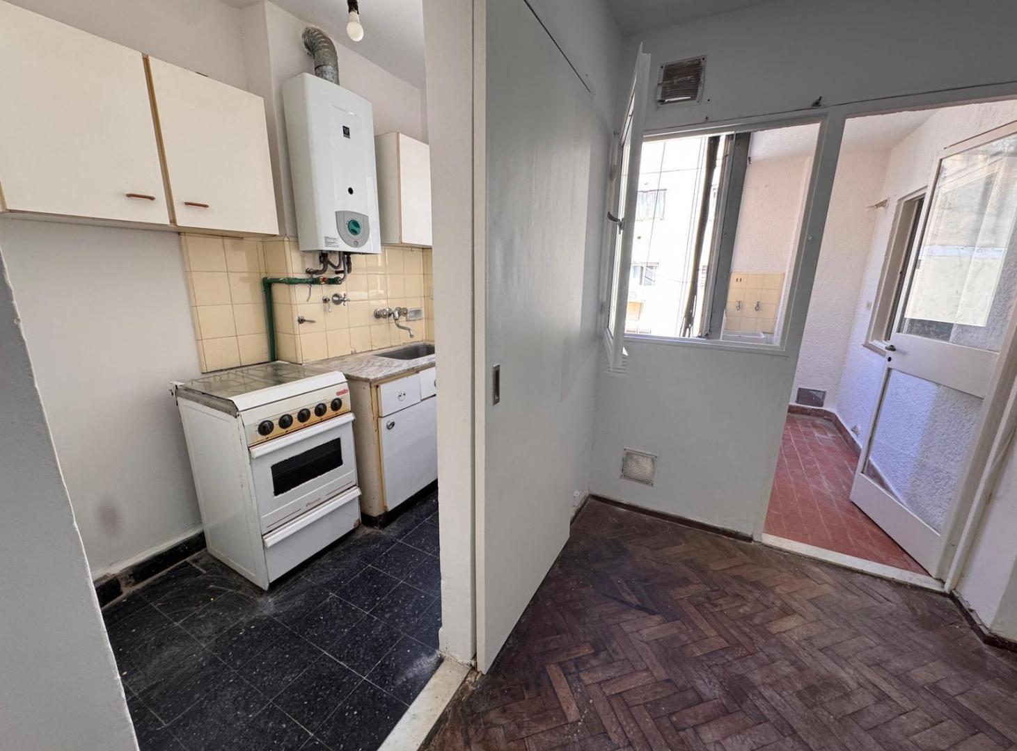 Foto de Venta Departamento 1 dormitorio Facultades Av. Pellegrini Centro, imagen 3