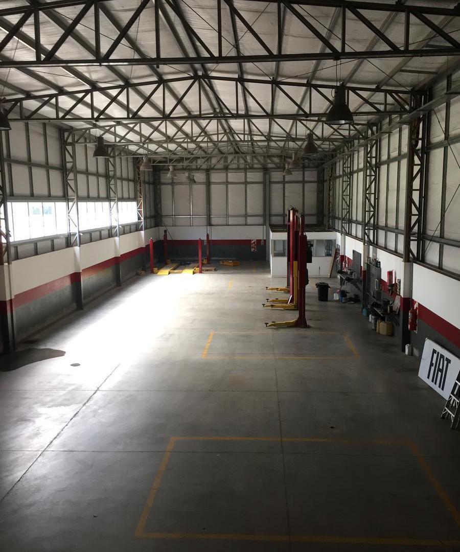 Foto de Propiedad única con local, oficina, y galpones todo AAA, en ingreso a, imagen 5