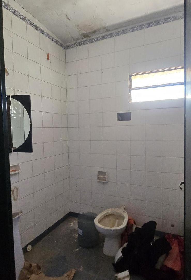 Foto de Perez Terreno 2720 m2 con casa a reciclar a metros de Ruta 14 - Soldini, imagen 3