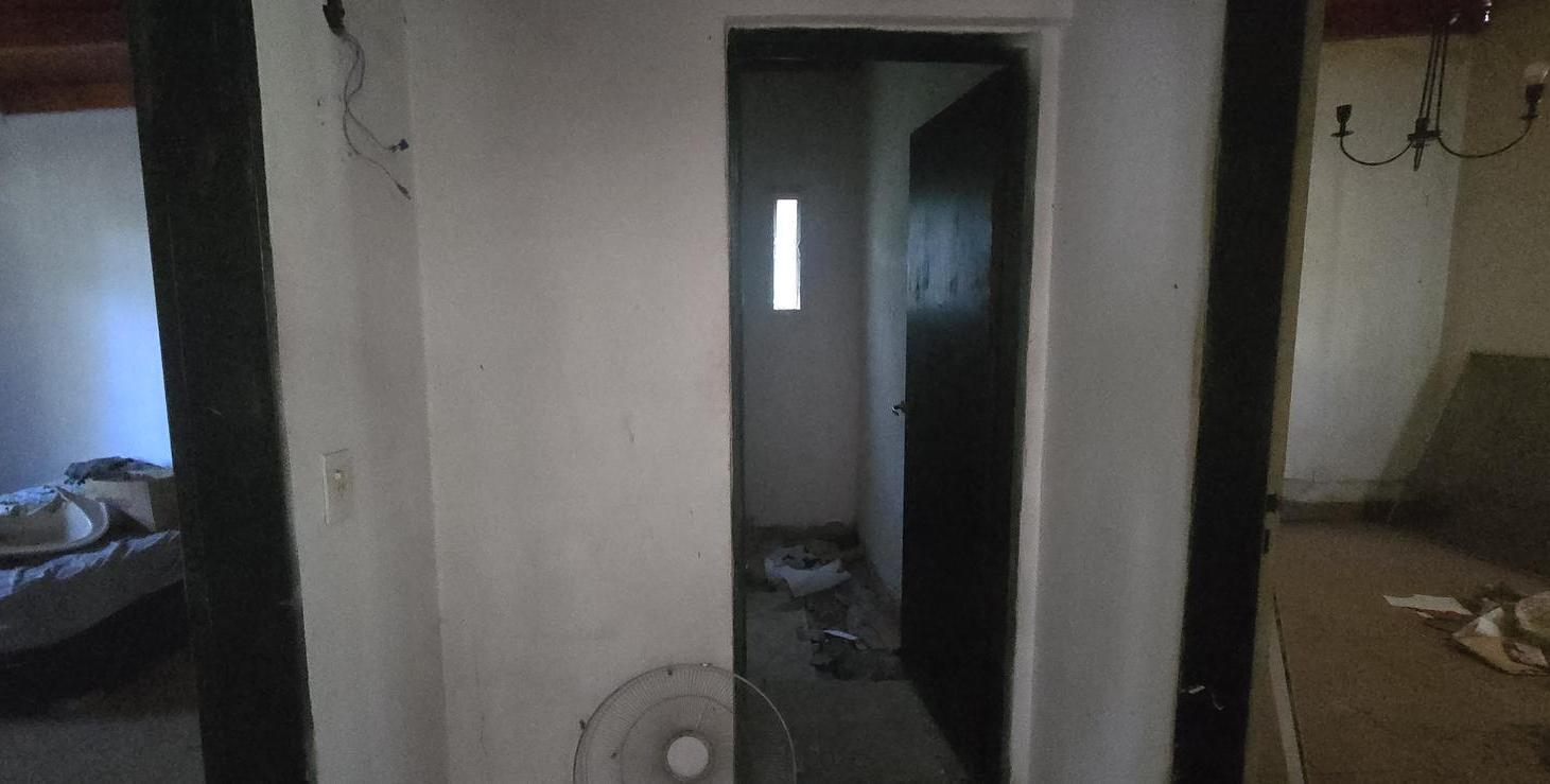 Foto de Perez Terreno 2720 m2 con casa a reciclar a metros de Ruta 14 - Soldini, imagen 4