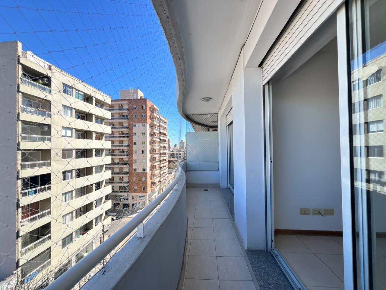 Foto de Alquiler Departamento 1 dormitorio Rosario Barrio Echesortu luminoso, imagen 2