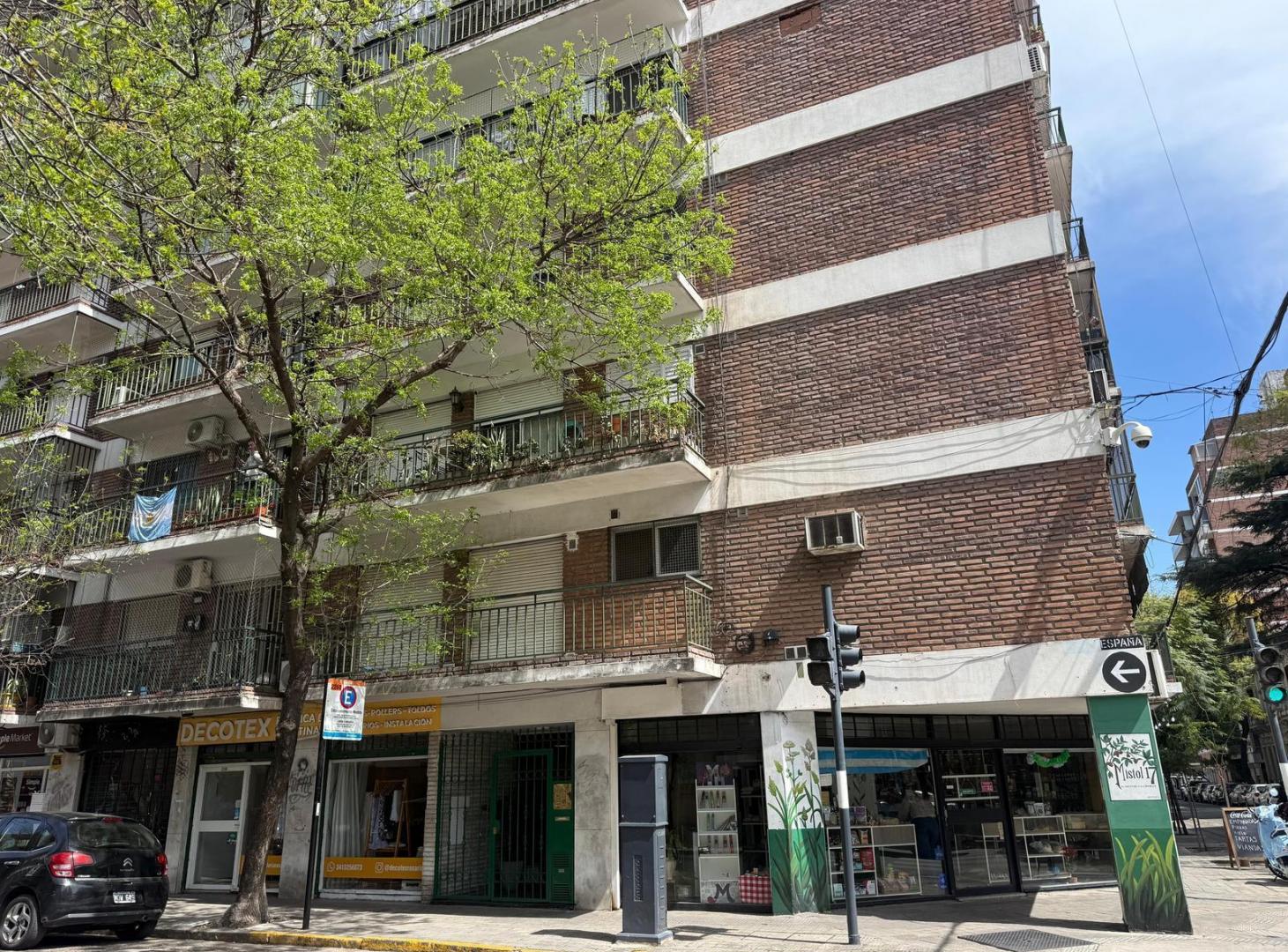 Foto de Venta Departamento 1 Dormitorio Amplio Balcon Rosario Parque España, imagen 3