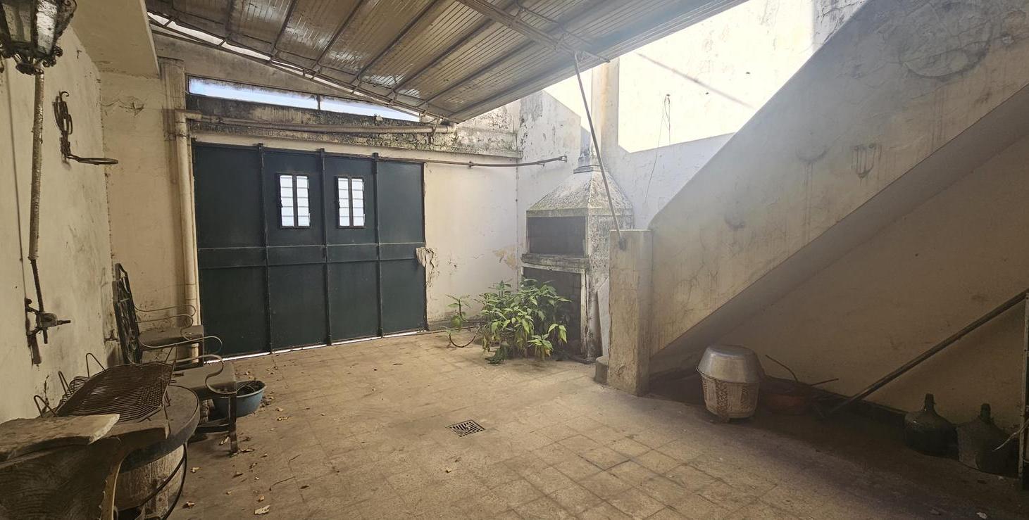 Foto de Venta Casa Esquina Comercial frente Hospital Privado de Rosario, imagen 4