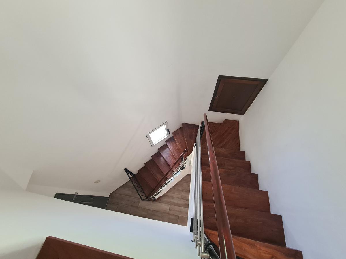 Foto de Venta Casa esquina Lourdes Rosario. Cochera Patio Terraza. Apta Credito, imagen 3