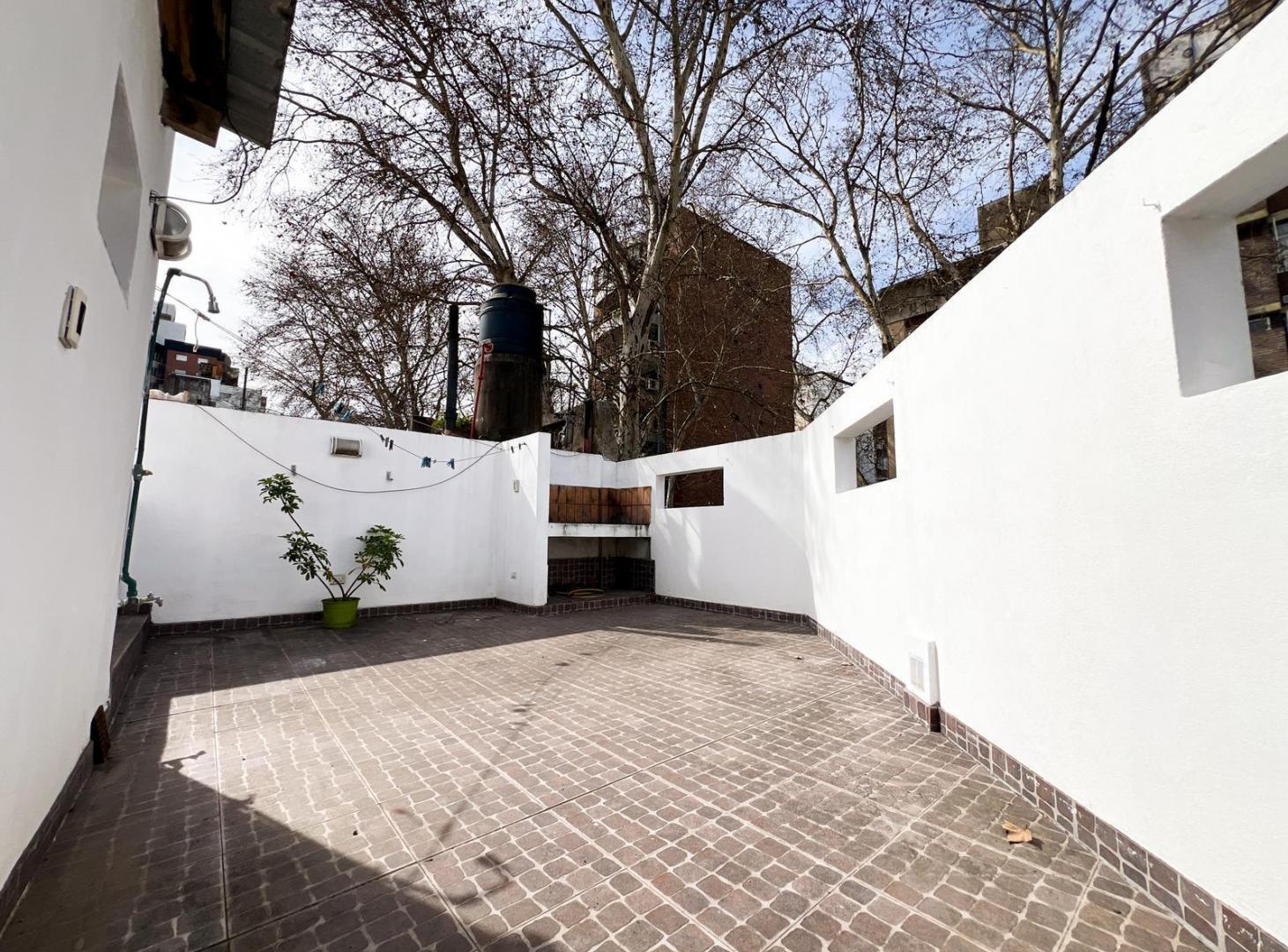 Foto de Venta Casa esquina Lourdes Rosario. Cochera Patio Terraza. Apta Credito, imagen 2