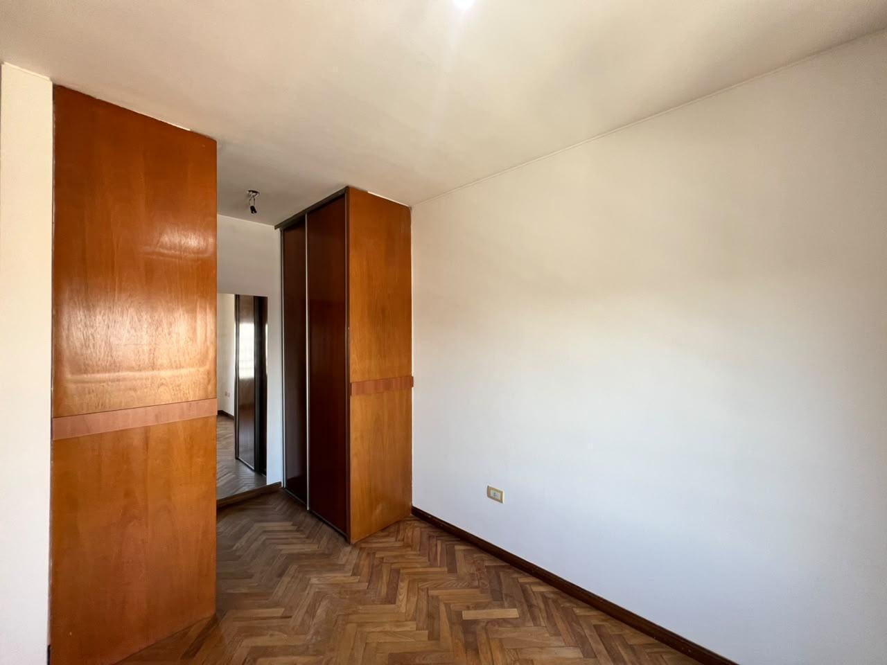 Foto de Alquiler Departamento Rosario 1 dormitorio Macrocentro vestidor, imagen 3