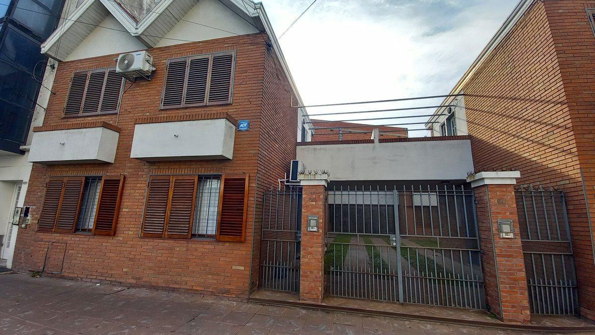 Venta Duplex 3 Ambientes con Cochera y Terraza 1