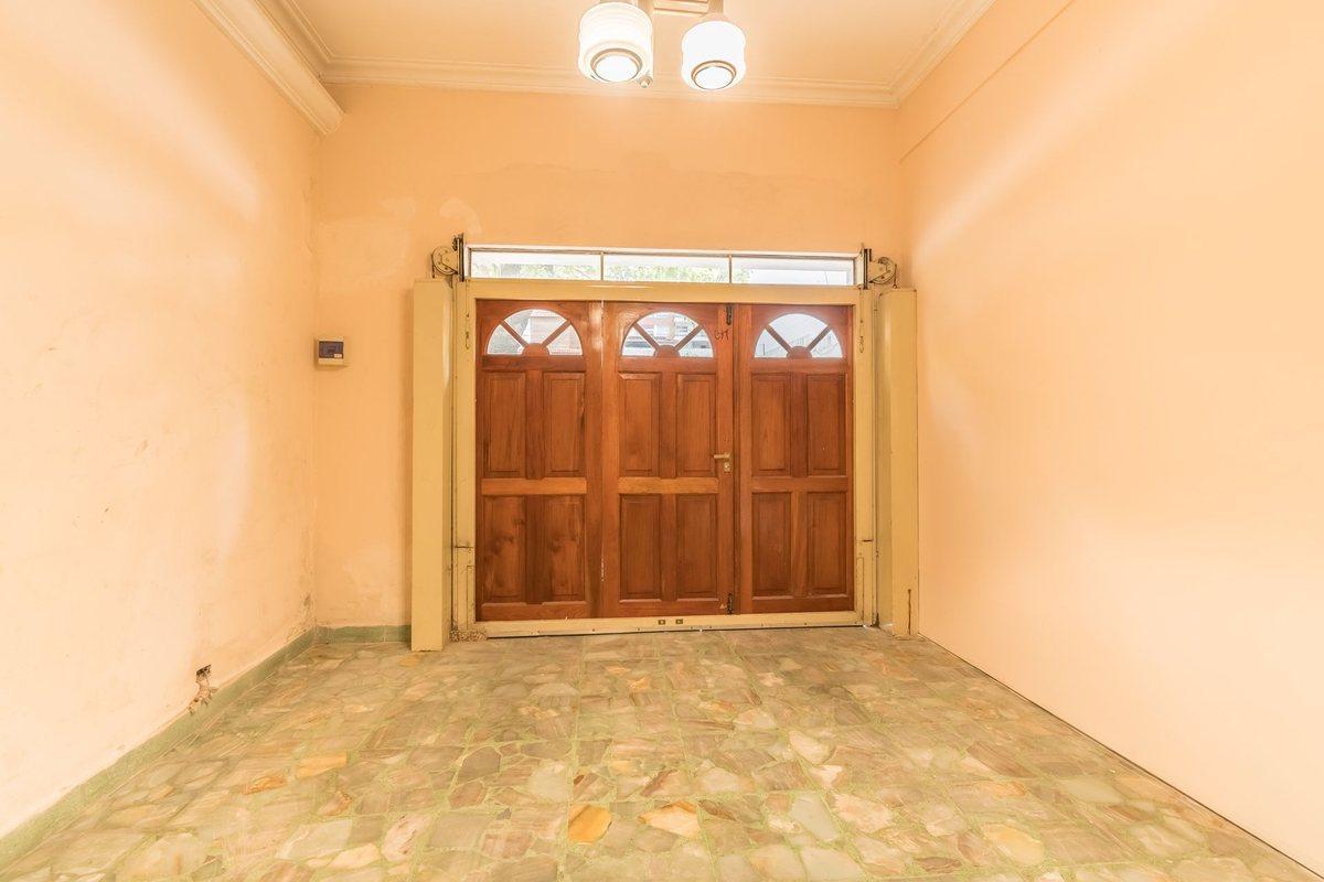 Venta PH Parque Chacabuco con Patio y Cochera 4