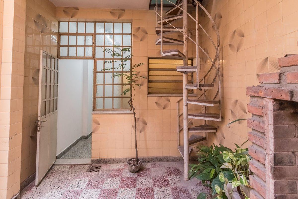 Venta PH Parque Chacabuco con Patio y Cochera 3