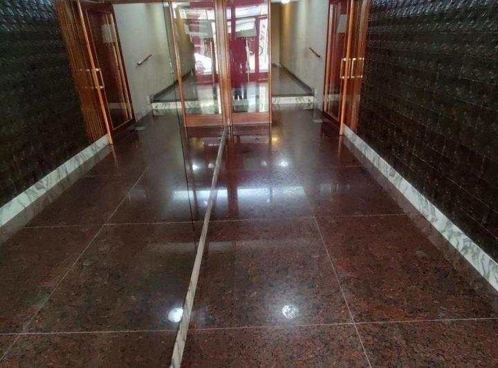 VENTA 4 AMB MAS DEPENDENCIA FRENTE BALCON SUBTE A 5