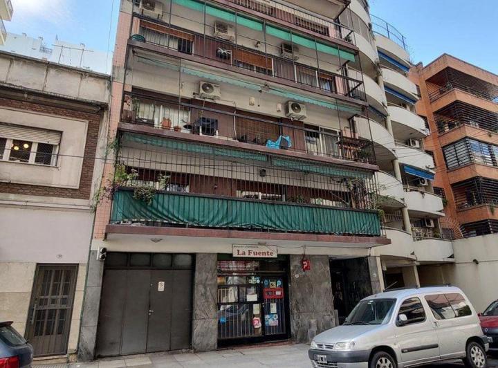 VENTA 4 AMB MAS DEPENDENCIA FRENTE BALCON SUBTE A 2