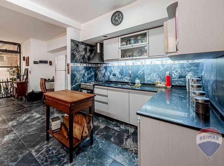 DEPARTAMENTO 3 AMB FLORESTA CON GARAGE Y PATIO 4