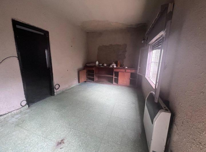 Casa venta en Munro a refaccionar con lote propio 5