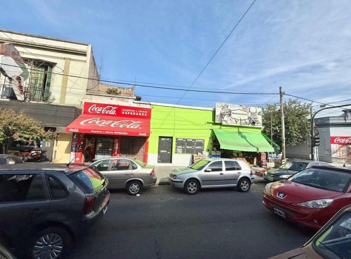 Venta Casa con 2 LOCALES ZONA Comercial San Martín 1