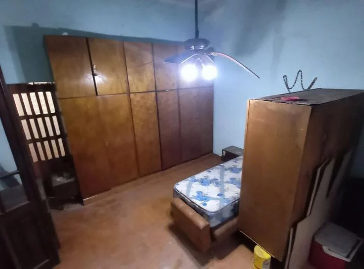Venta casa 4 amb c/cochera  a reciclar Oportunidad 5