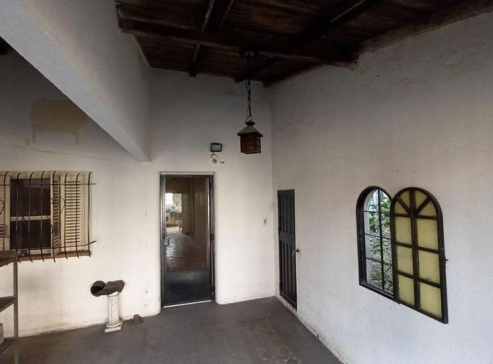 Venta casa 4 amb c/cochera  a reciclar Oportunidad 3