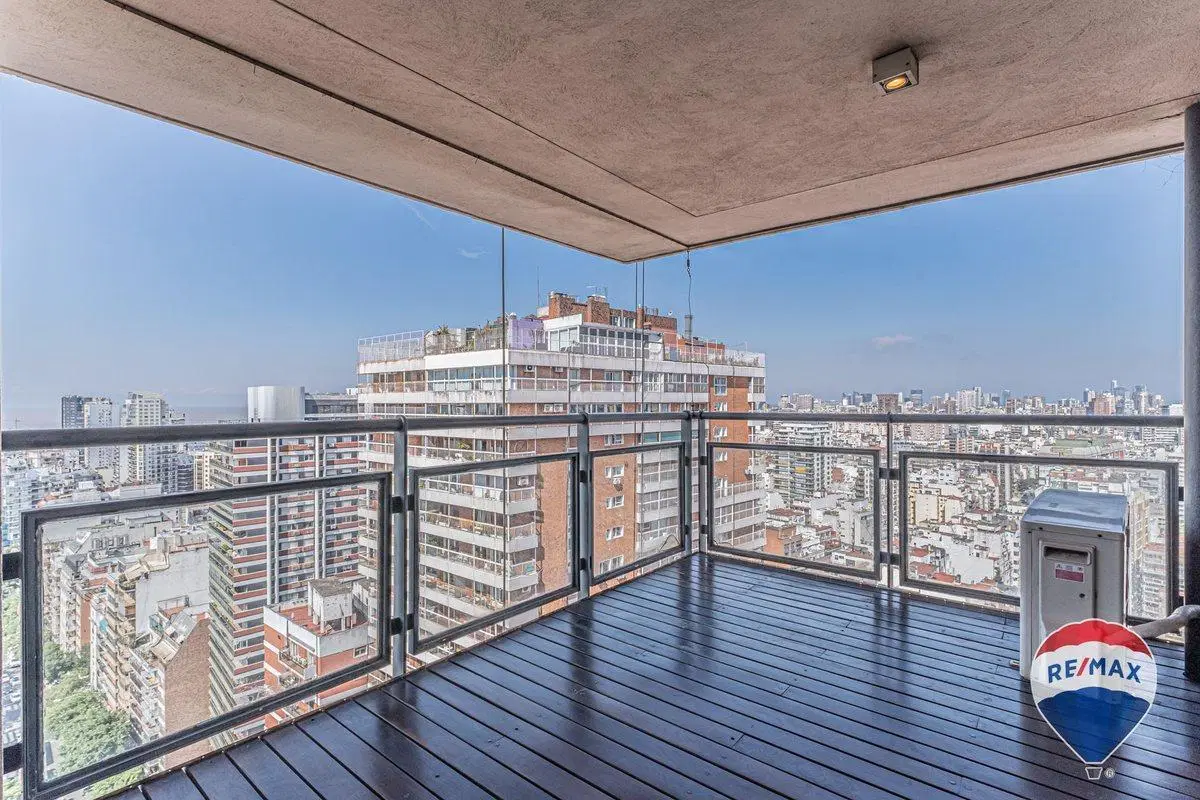 VENTA DEPARTAMENTO 250 MT2 SOBRE PARQUE LAS HERAS 5