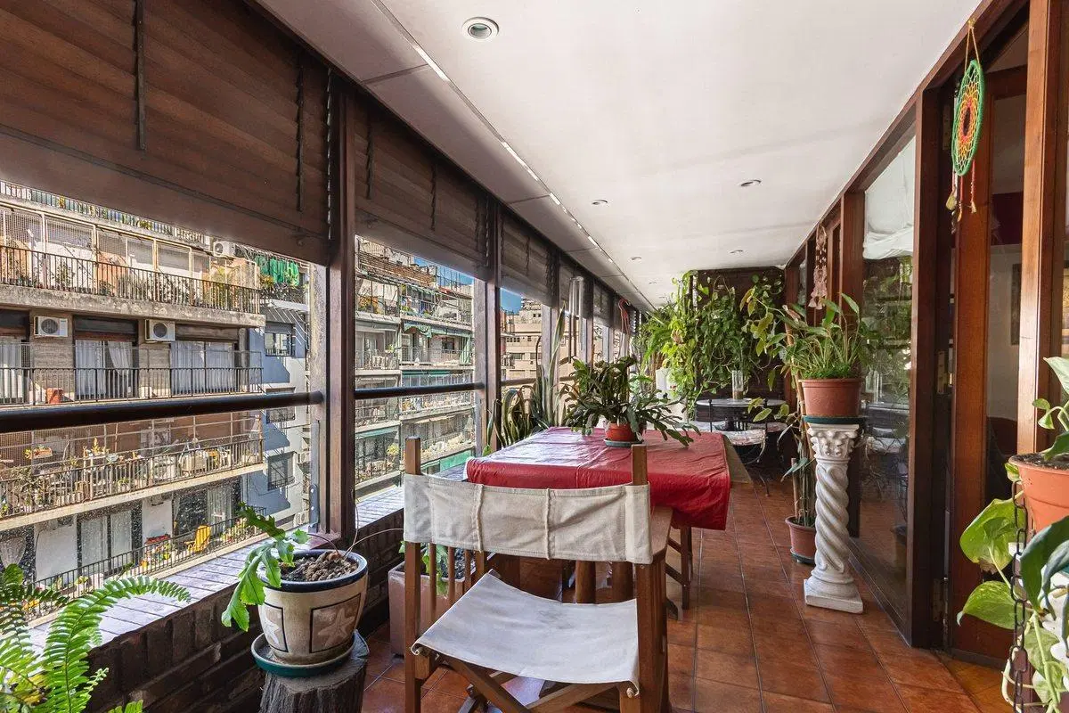 Venta departamento 5 amb cochera Palermo piso alto 4