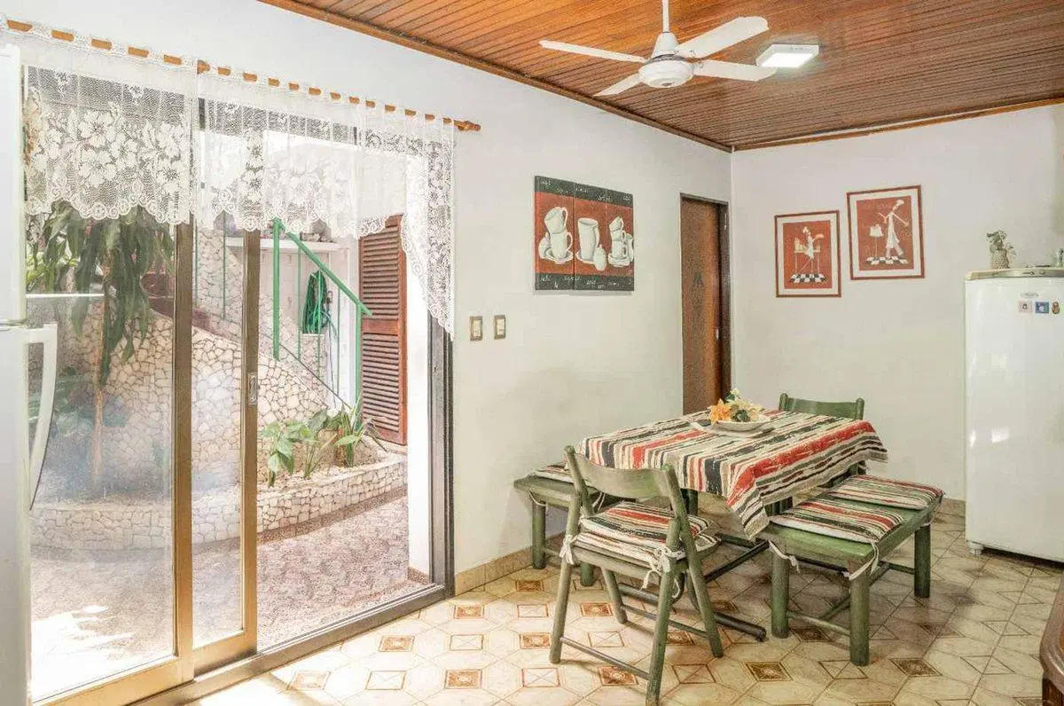 VENTA CASA DE 5 AMB TERRAZA Y COCHERA VILLA LURO 5