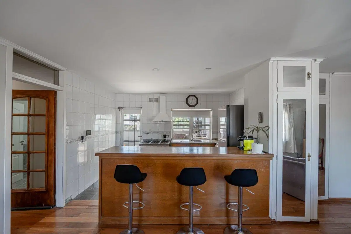 VENTA CASA ZARATE CENTRO PERMUTA 5