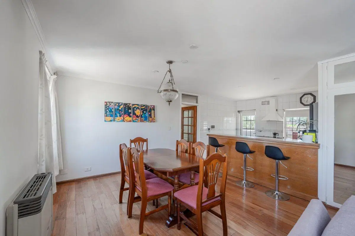 VENTA CASA ZARATE CENTRO PERMUTA 4
