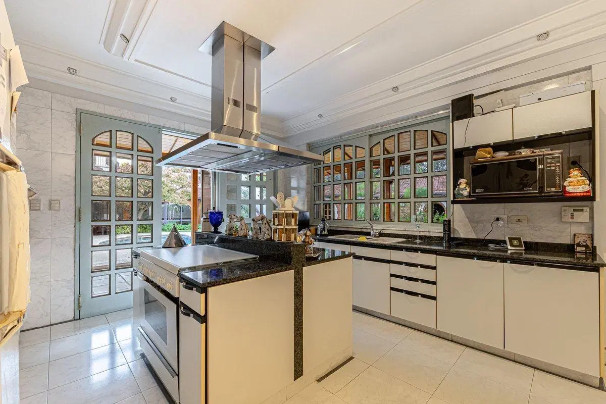 VENTA CASA EN DEVOTO CON PISCINA GARAGE Y QUINCHO 3