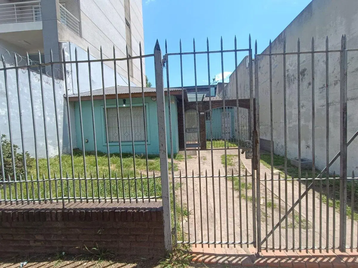 Terreno en venta en Banfield para desarrollo inmob 3