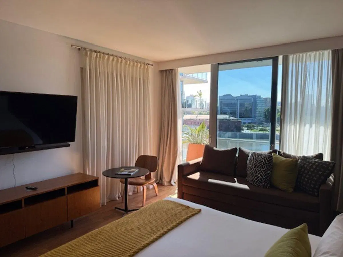 Venta Monoambiente amoblado SLS Puerto Madero 5