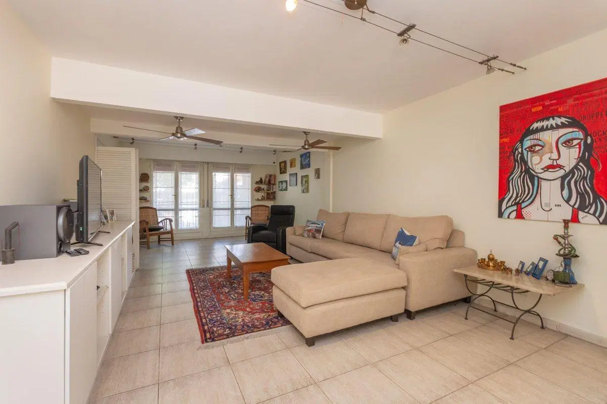 VENTA CASA LOTE PROPIO 6 AMB COLEGIALES JARDIN 4